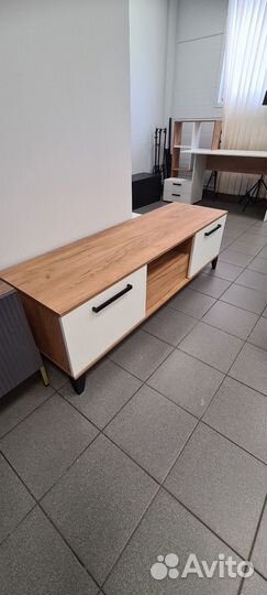 Тумба тв новая в наличии