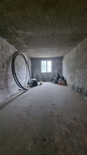 2-к. квартира, 79 м², 1/5 эт.