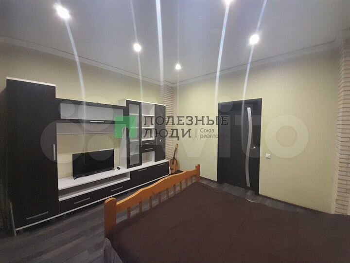 3-к. квартира, 73,3 м², 1/2 эт.