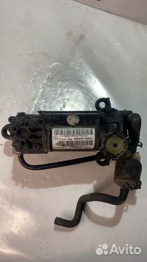 Компрессор пневмоподвески mercedes w221
