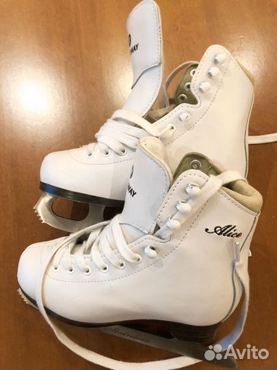 Коньки фигурные детские 29 размер