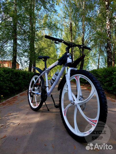 BMW велосипед на литье max комплектация