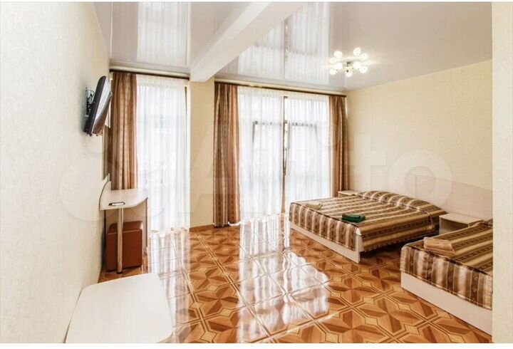 Гостиница, 659 м²