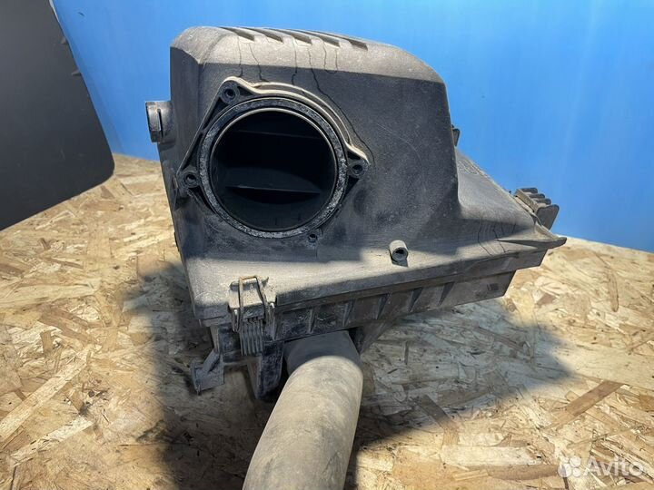 Корпус воздушного фильтра golf 3