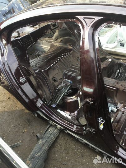 Стойка кузова центральная правая (Jaguar XF)