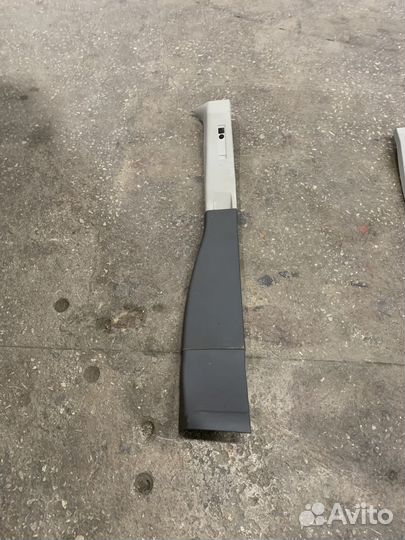 Накладка стойки средняя прав Форд Транзит 2014-н