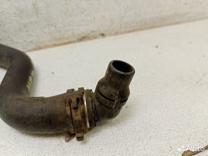 Патрубок системы охлаждения