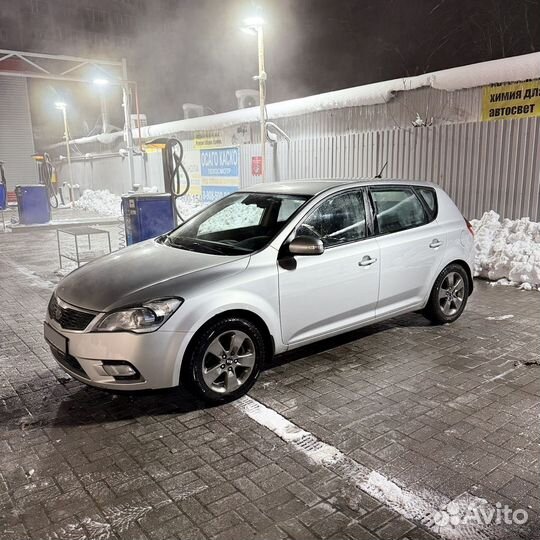 Kia Ceed 1.6 AT, 2010, 208 000 км