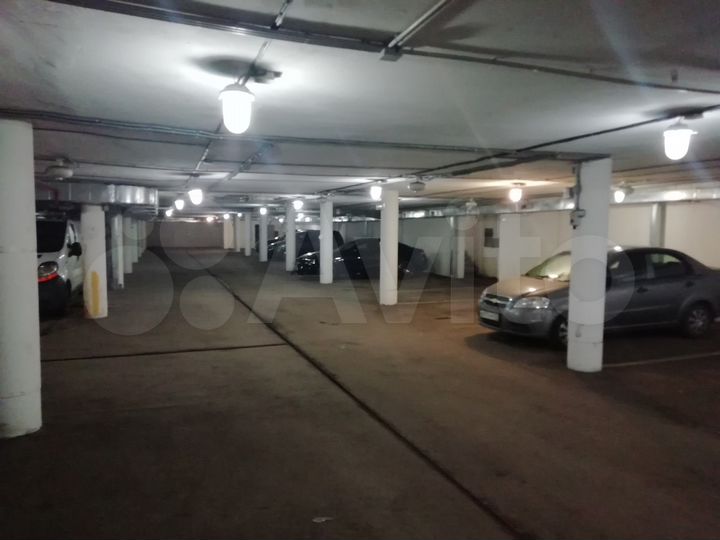 Машиноместо