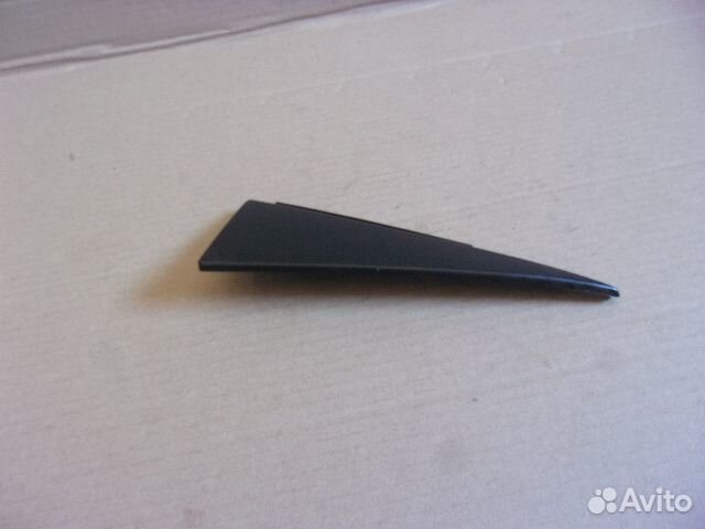 VW Passat B3 variant, уголок задней правой двери