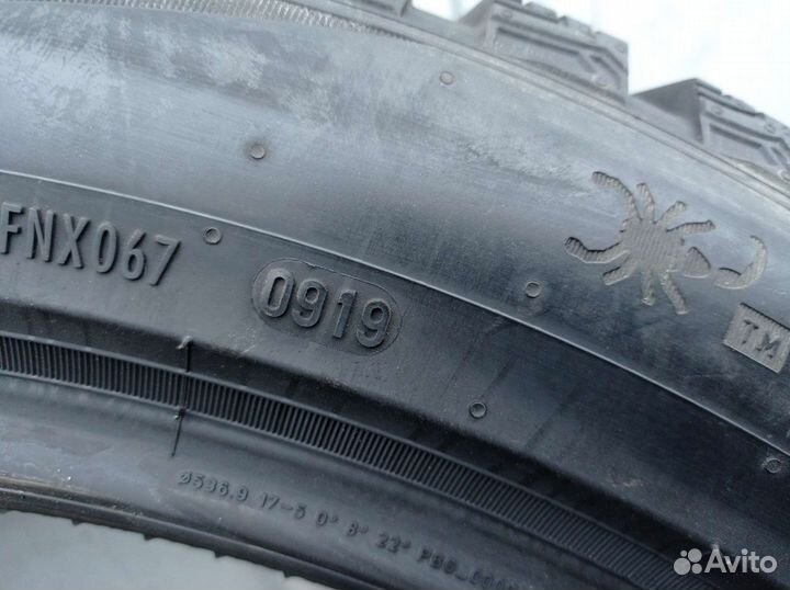 Pirelli Scorpion Ice Zero 2 285/40 R21 109H