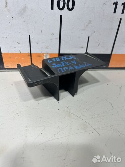 Кронштейн радиатора