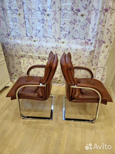 Стулья Бюрократ