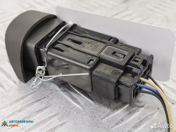 Кнопка аварийной сигнализации Renault Scenic рест