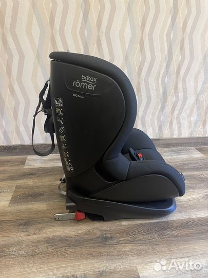 Britax Romer trifix2 i size