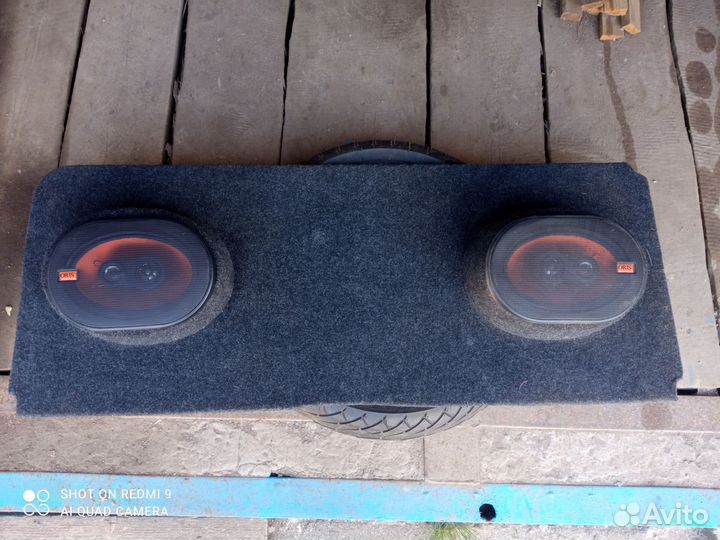 Полка шевроле нива с колонками