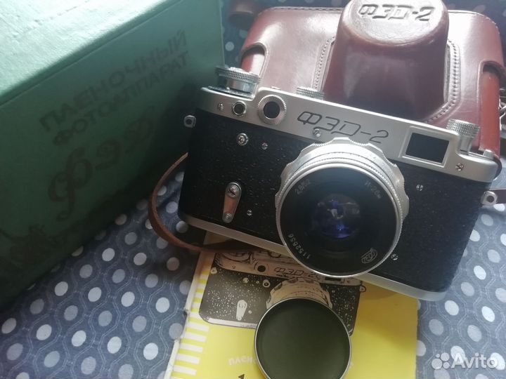 Пленочный фотоаппарат