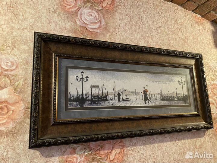 Вышивка ручной работы