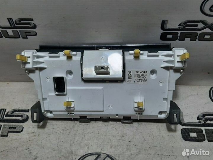 Блок управления климат-контролем Lexus Nx300H