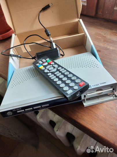 Ресивер триколор GS u510