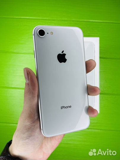 iPhone 8 64gb white(идеал)