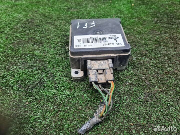 Реле топливного насоса Ford Focus I 1998-2004