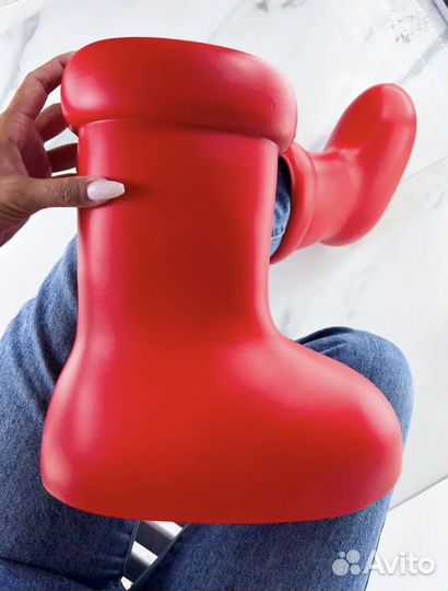 Сапоги красные