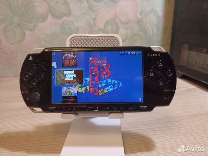 Sony PSP 2008 прошитая + игры