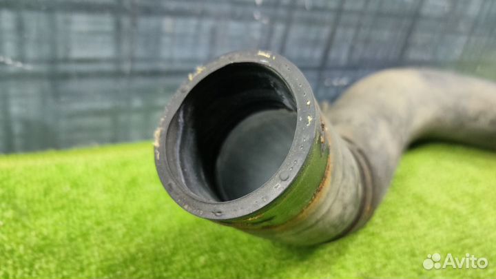 Шланг радиатора Cadillac Escalade LQ9 2004