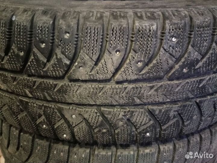 Bridgestone Ice Cruiser 7000 195/65 R15