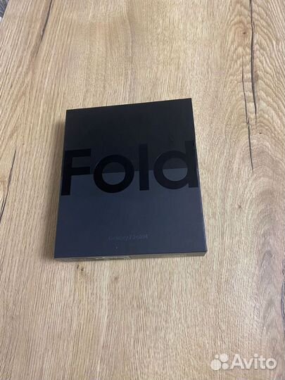 Samsung Galaxy Z Fold4, 12/512 ГБ