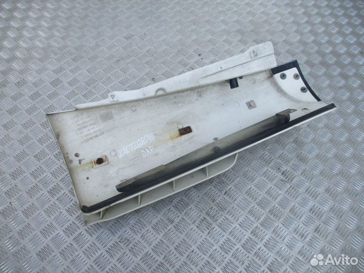 Дефлектор кабины правый DAF 1442467