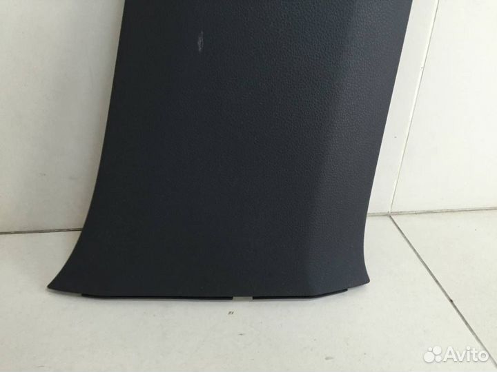 Обшивка стойки Volkswagen Polo Sed RUS 2011