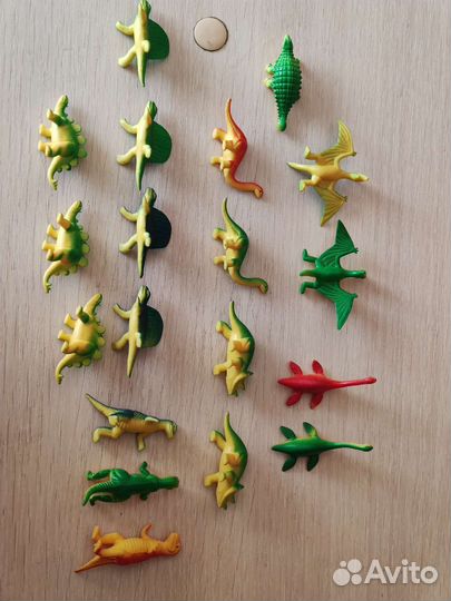 Игрушки винтаж киндеры динозавры король лев