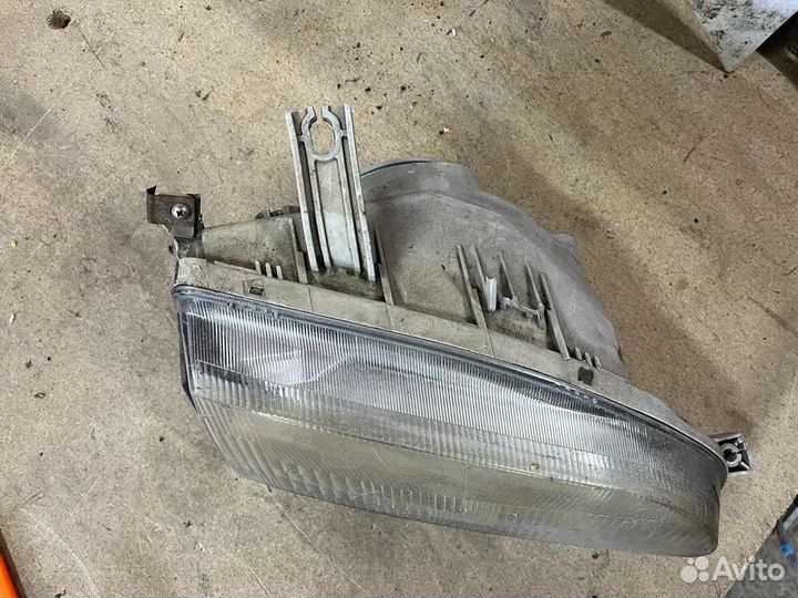 Фара правая передняя Honda Civic