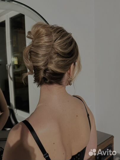 Макияж и прическа