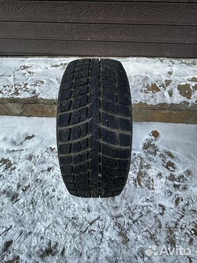 LingLong Green-Max Winter Ice I-15 245/45 R20 99