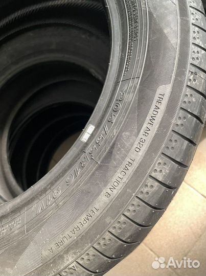 Yokohama BluEarth AE50 205/55 R16 94V