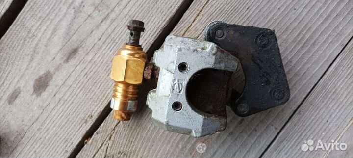 Суппорт тормозной передний на скутер