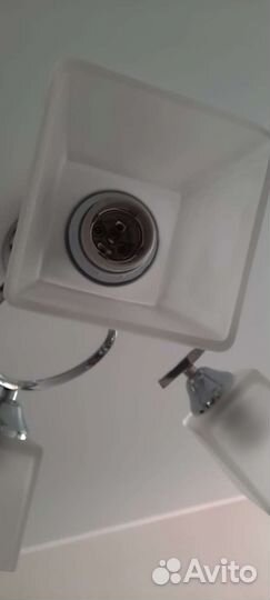 Люстра потолочная (состояние новой)