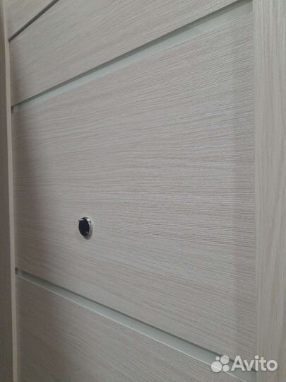 Дверь входная металлическая новая