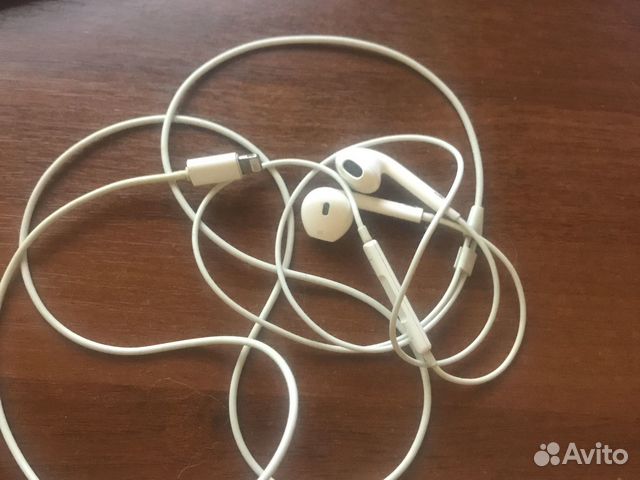 Наушники apple lightning