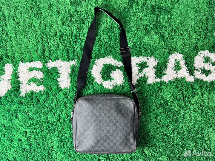 Gucci Black GG Supreme Coated Canvas Messenger Bag