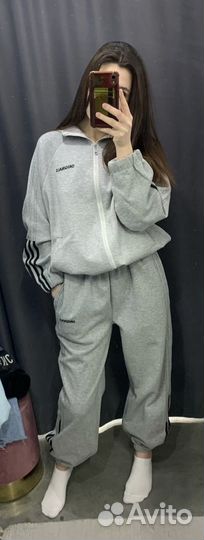 Спортивный костюм