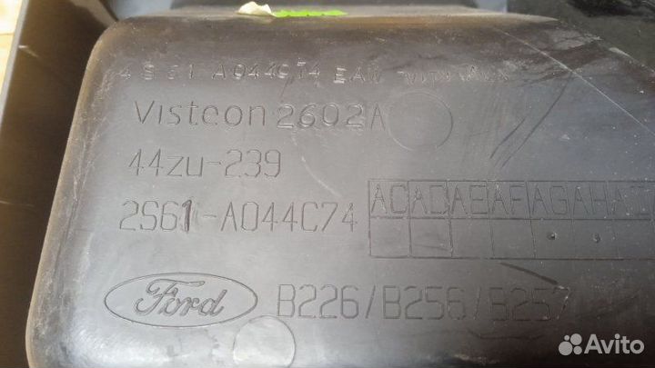 Накладка консоли Ford Fusion 1.4 2004