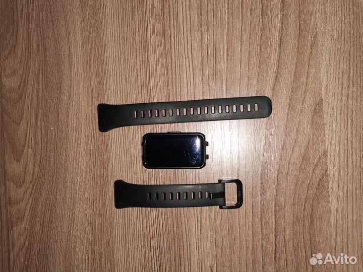 Смарт часы honor