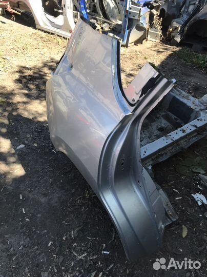 Четверть задняя правая Toyota RAV-4 CA30 06-13г