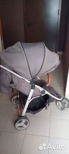 Прогулочная коляска
