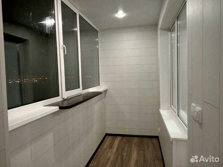 Обшивка и остекление балконов