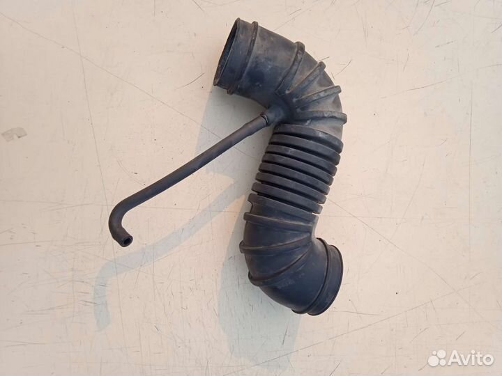 Патрубок воздушного фильтра Mitsubishi RVR Z N11W